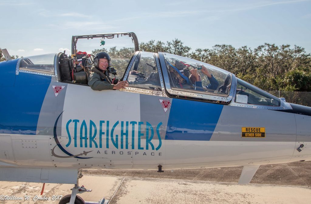 John Rost preparing for the mission in the former Italian Air Force TF-104. The pilot is former Frecce Tricolori, F-104 and F-16 pilot PierCarlo Ciacchi.